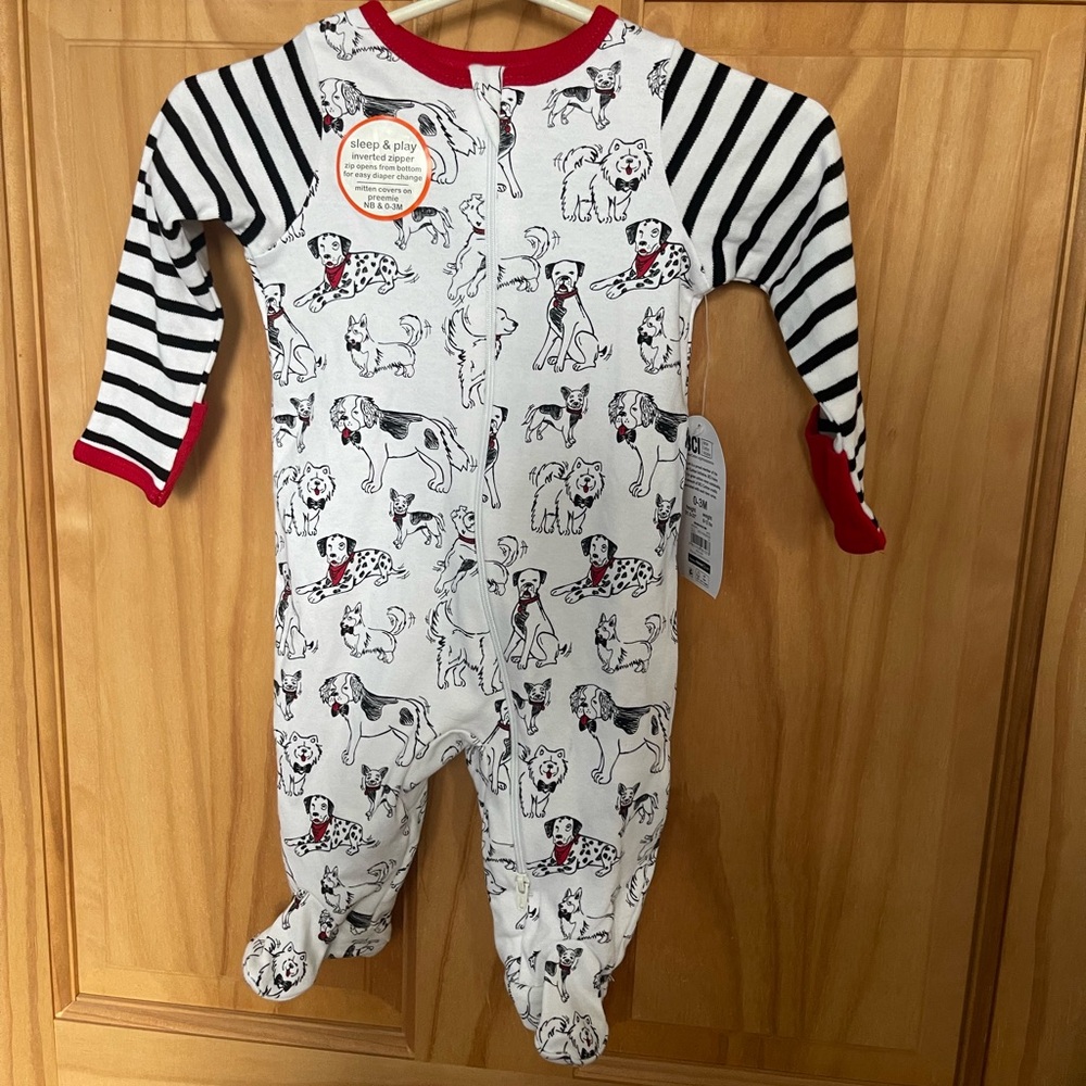 New With Tags, Wonder Nation Sleepwear Baby’s Size 0/3 Months Footie Zip Up